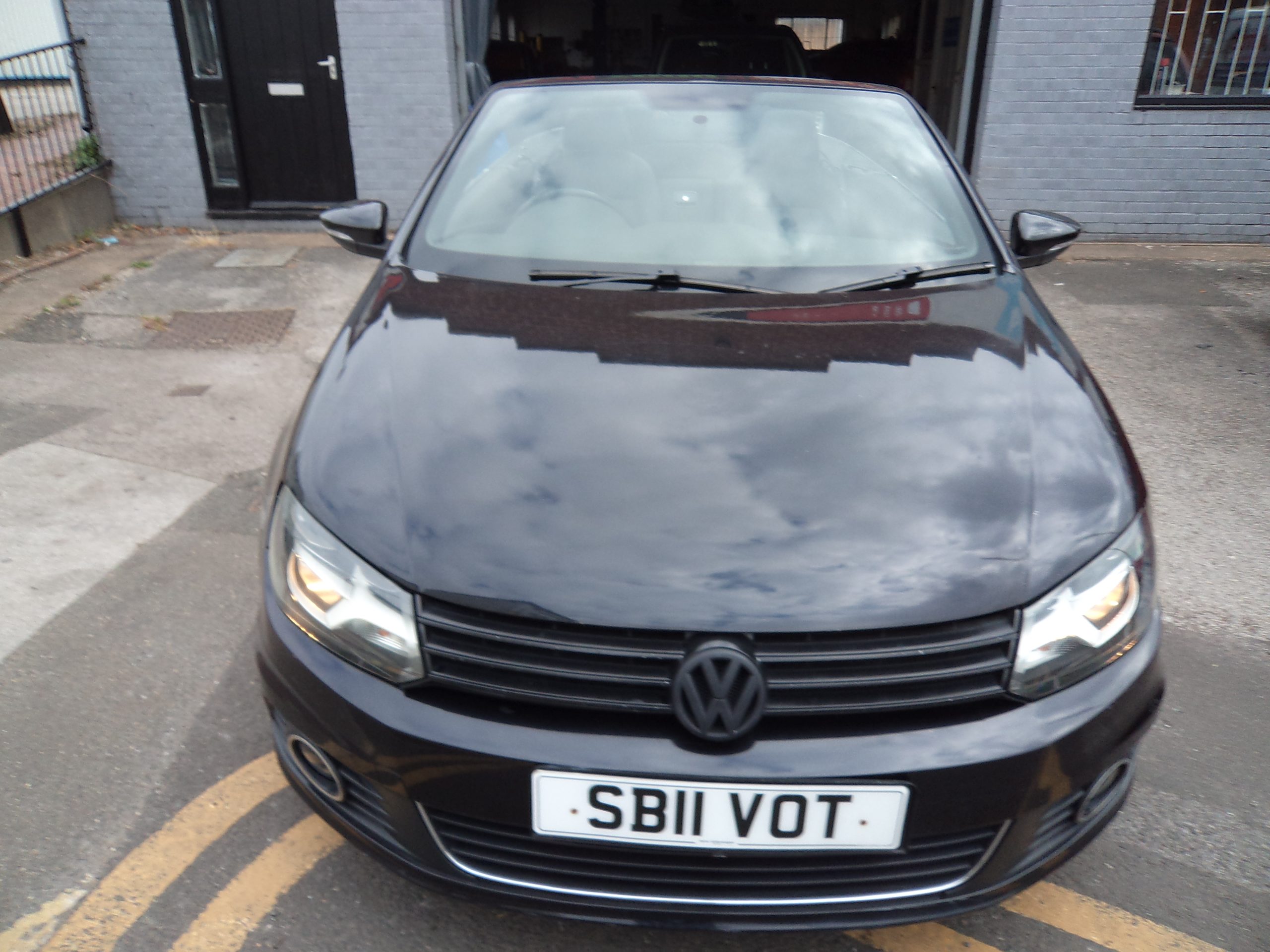 								VOLKSWAGEN EOS CONVERTIBLE 2.0 TDi full									