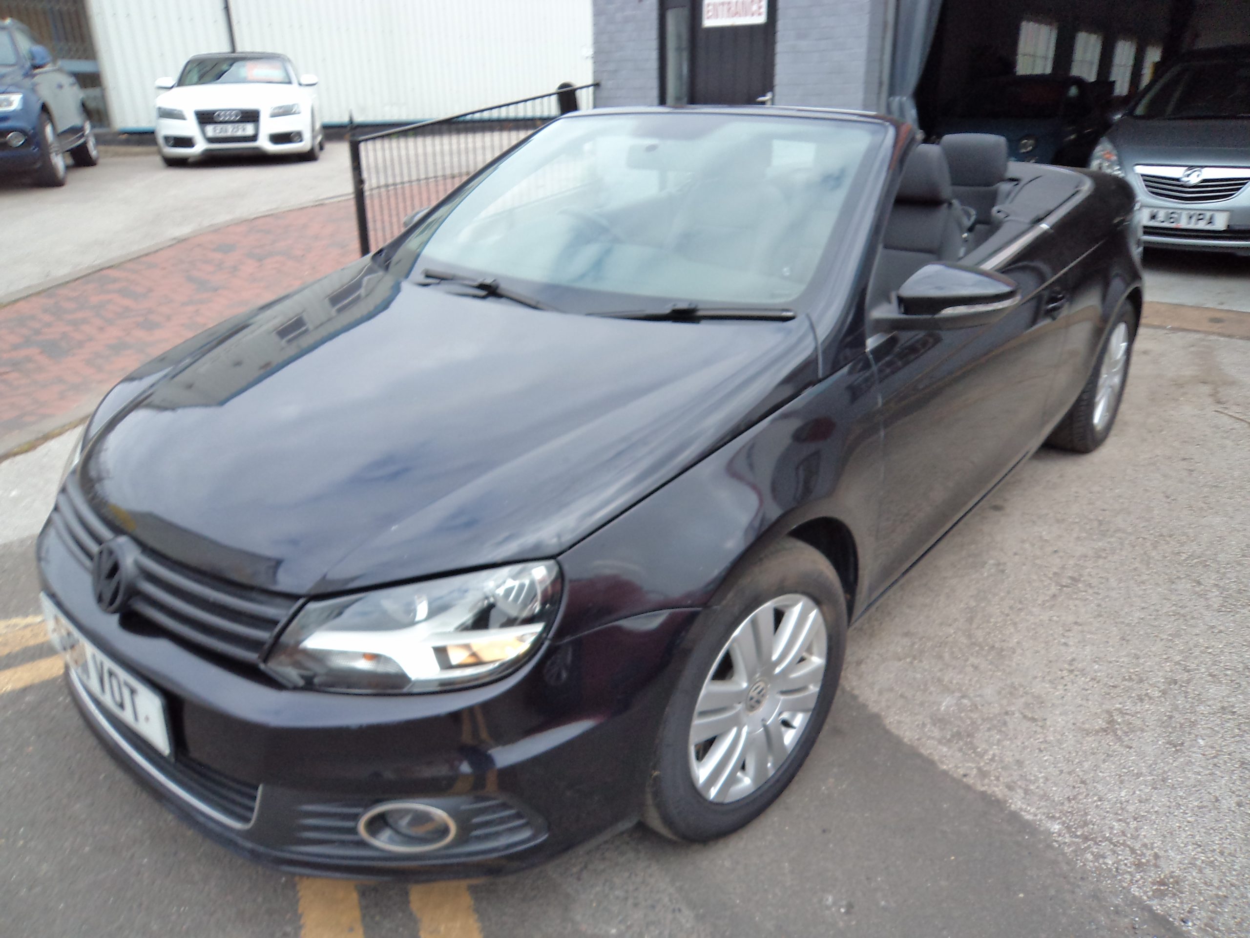 								VOLKSWAGEN EOS CONVERTIBLE 2.0 TDi full									