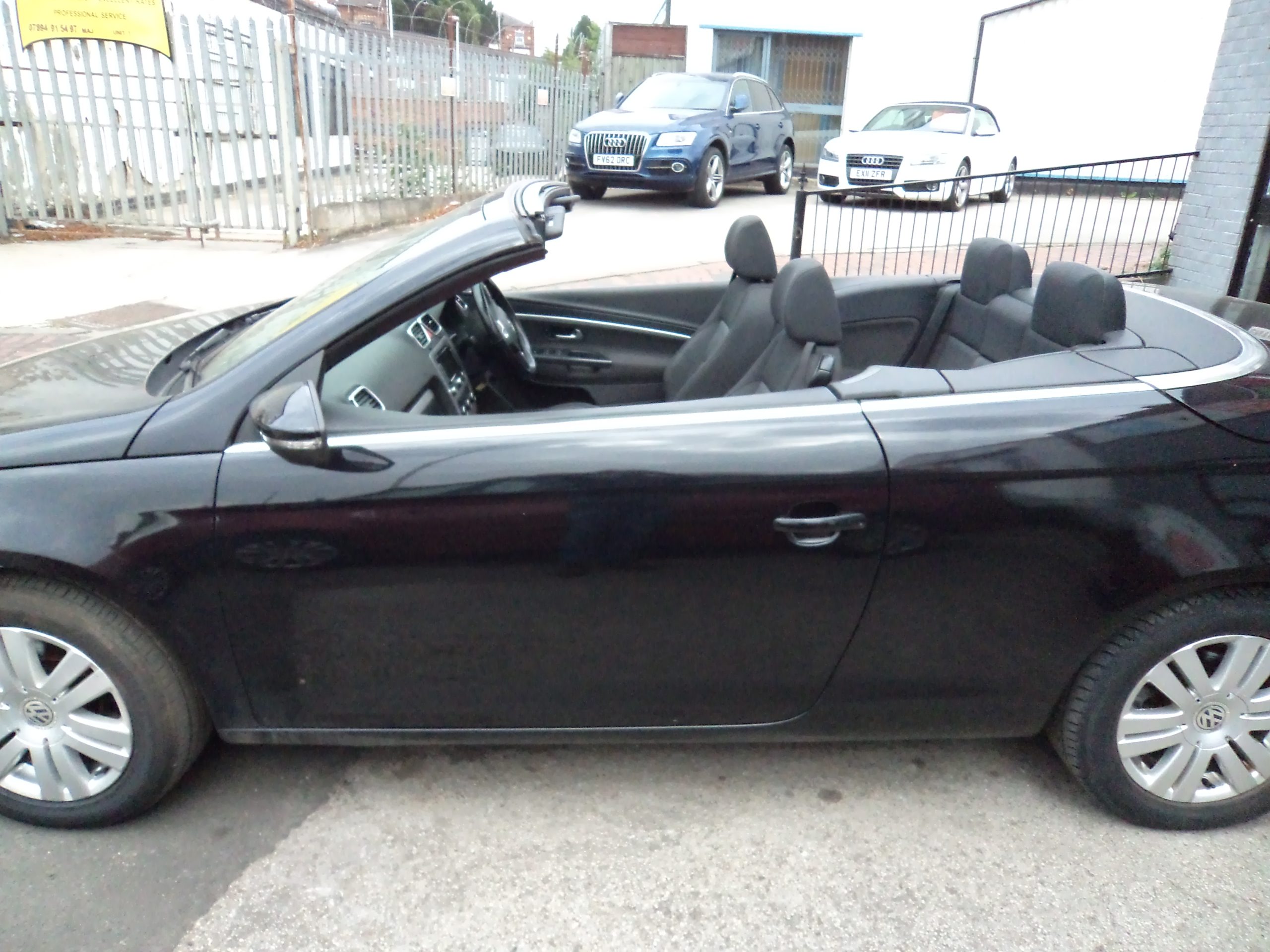 								VOLKSWAGEN EOS CONVERTIBLE 2.0 TDi full									
