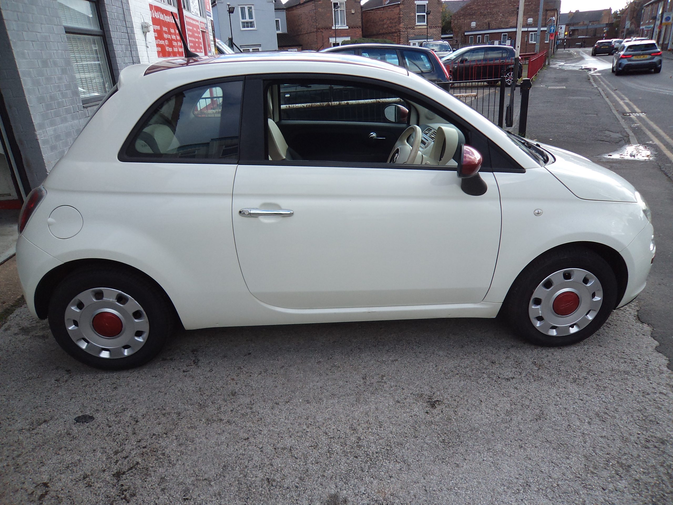 								FIAT 500 1.2 POP PLUS STOP/START full									